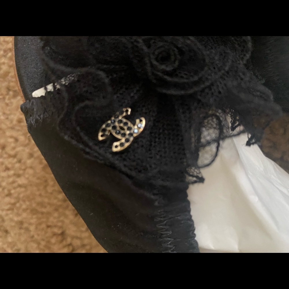 Chanel Black Satin Camelia Kitten - Picture 7 of 7